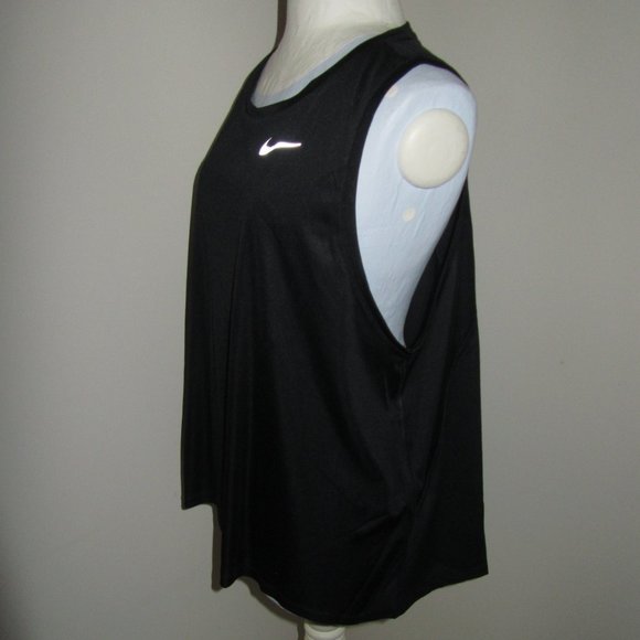 💰 3/$25.00 Women's Plus Size Nike Running Dri-fit sleeveless Top Size 1X. - Picture 7 of 8